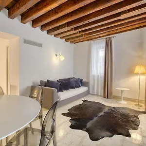  Apartment Ca Margherita Loft & Square Palazzo Grifalconi Italien