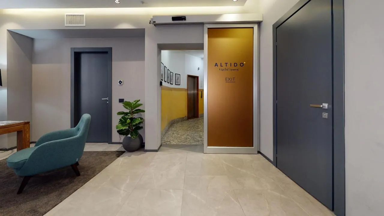 **** Appartamento ALTIDO Galleria Milano Italia