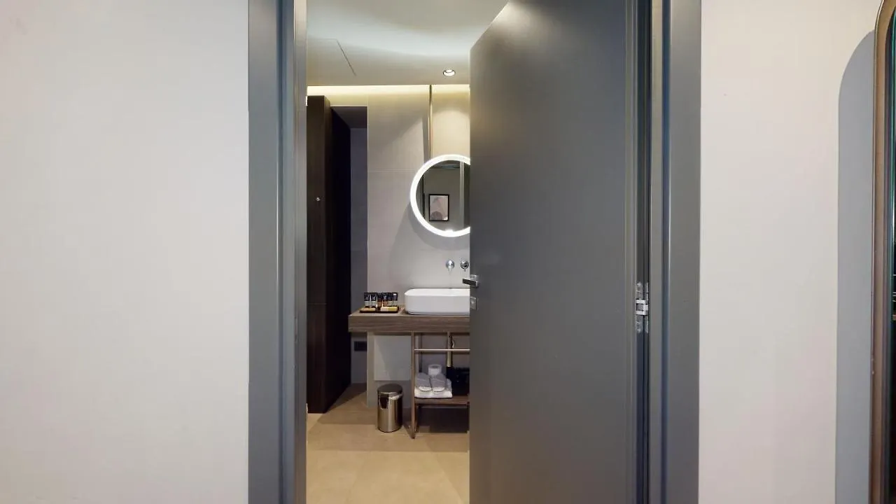 ALTIDO Galleria Milano 4*,